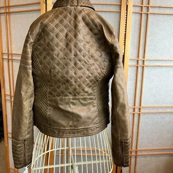 J2Vegan Leather Tobacco distressed Moto Jacket, XSmall Quilted w/ zip pockets - Picture 3 of 9